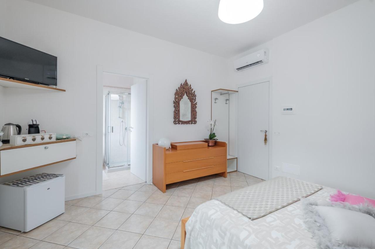 B&B Casa Gaia - Sirmione Bagian luar foto