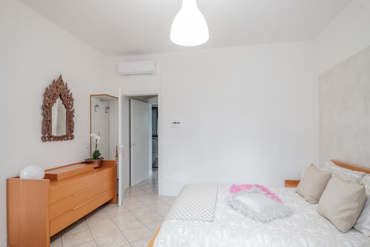 B&B Casa Gaia - Sirmione Bagian luar foto