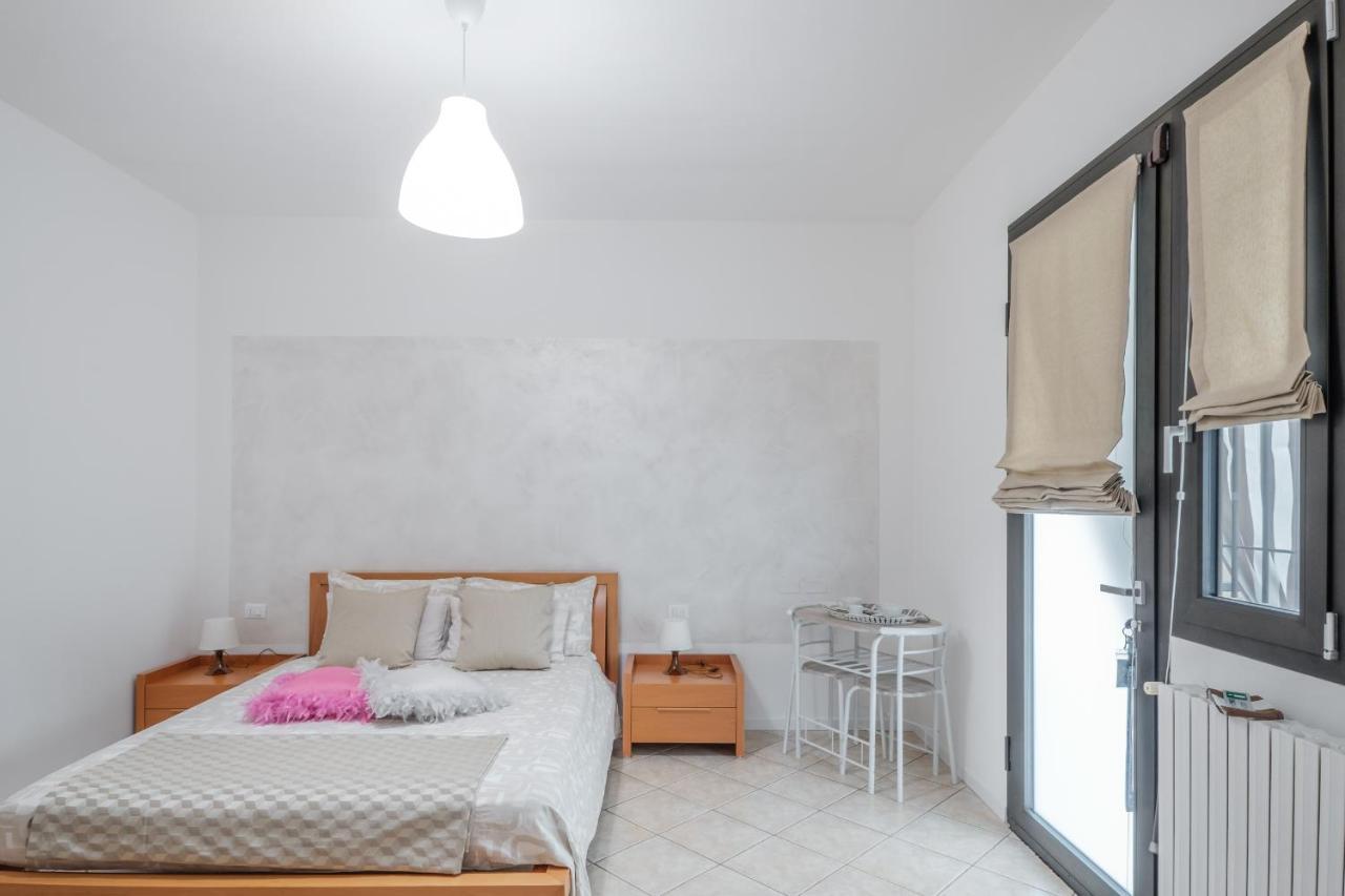 B&B Casa Gaia - Sirmione Bagian luar foto